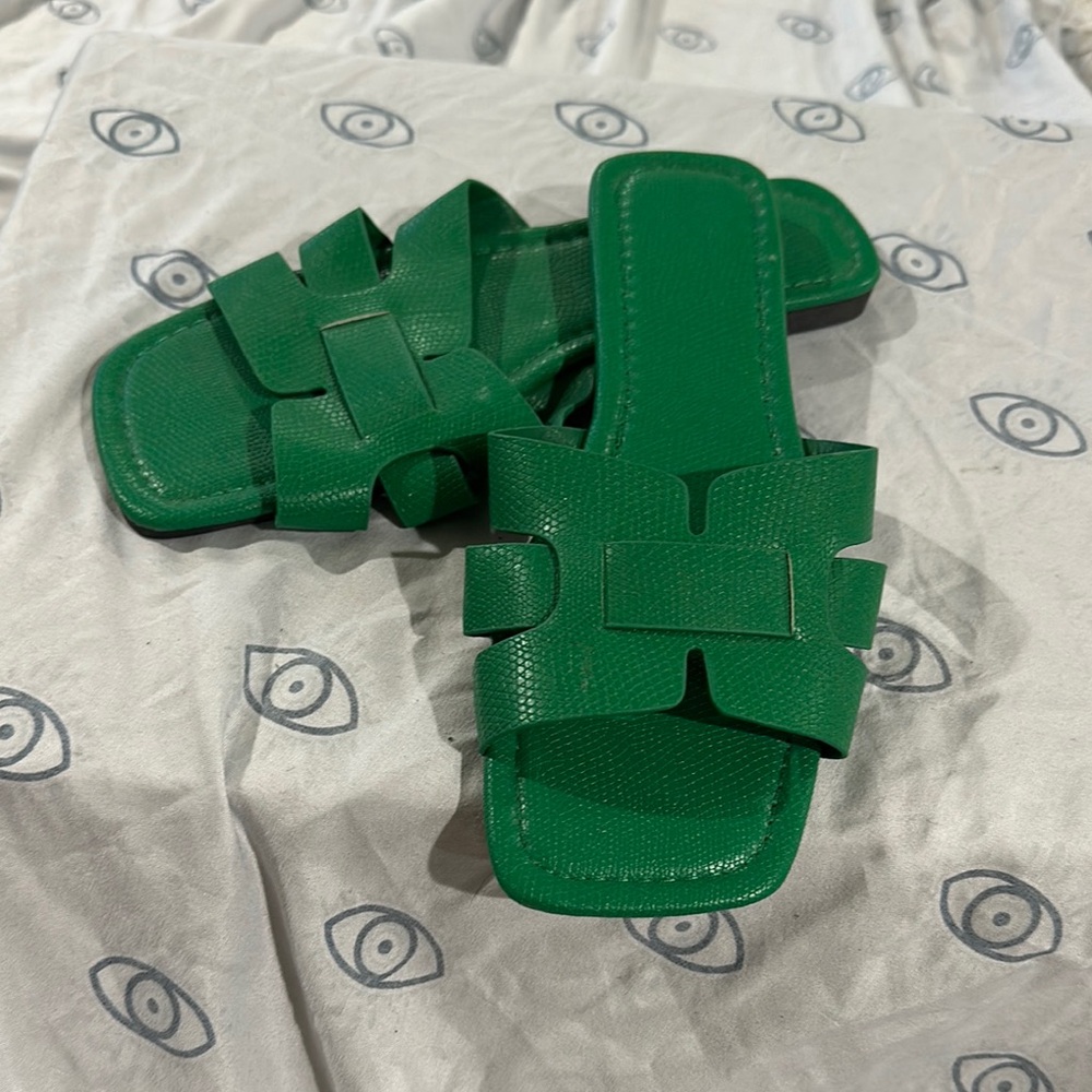 Vibrant Green Chunky Sandals with Wide Straps